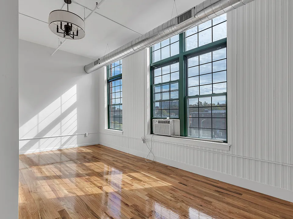 83 Main St #5