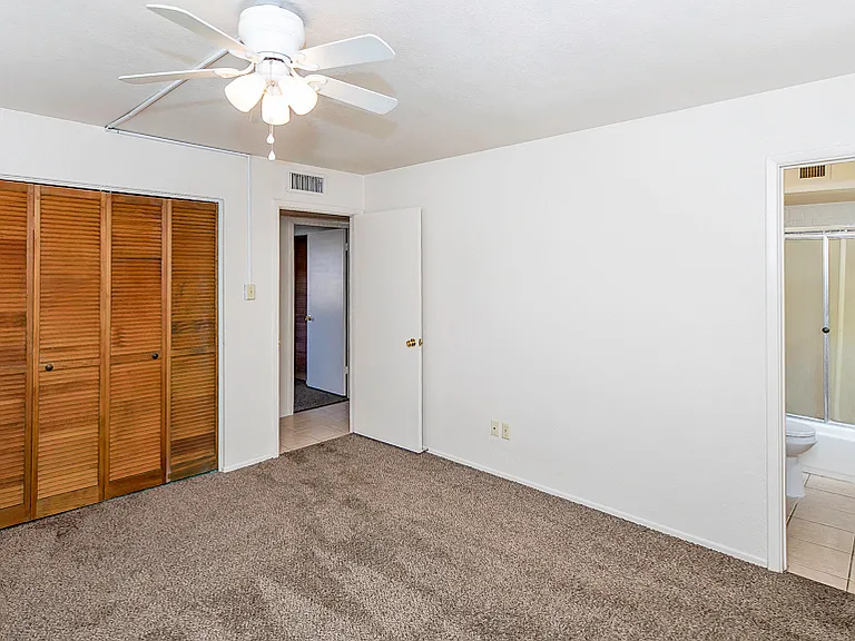 2490 W Yowell Ct #68 — Photo 11