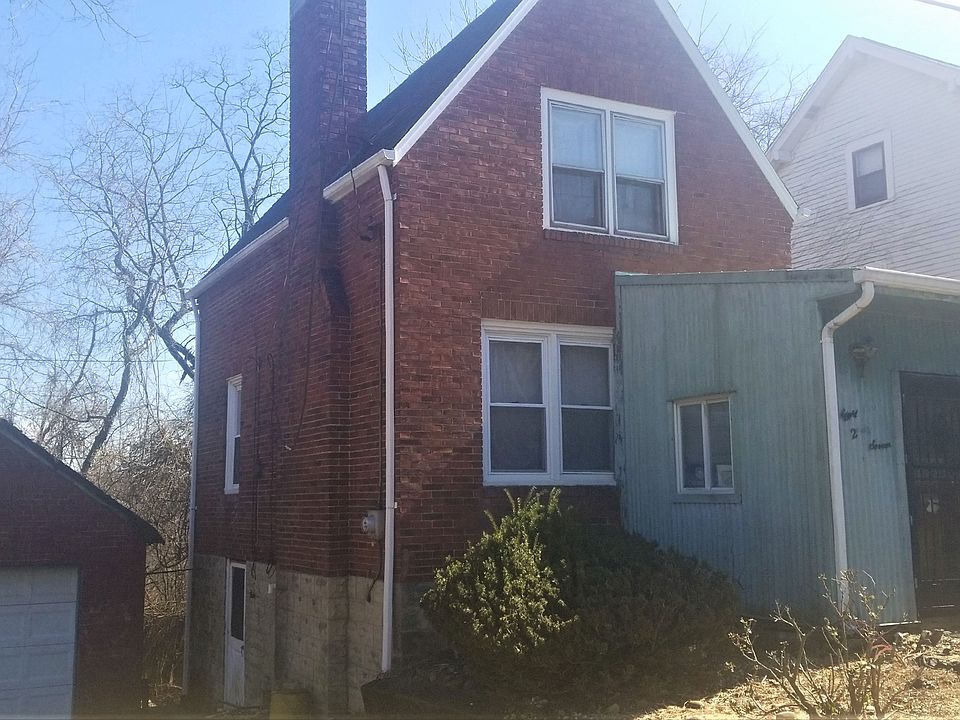 2nd image of 827 Ashdale St