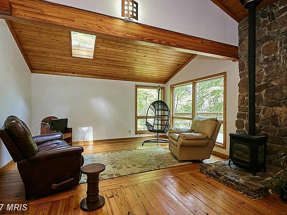 2nd image of 8401 Jacqueline Ave