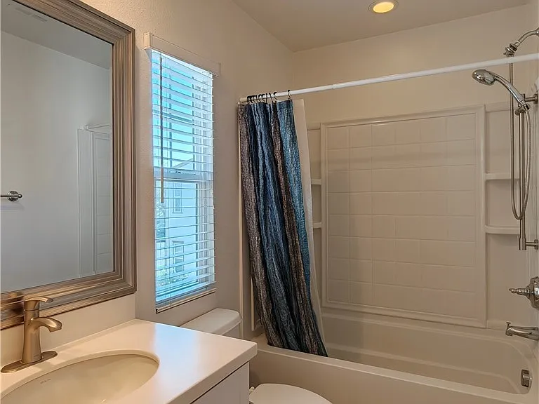 15765 Lindbergh Ave — Photo 23
