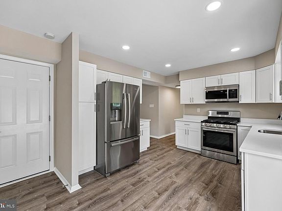 4th image of 24017 Pecan Grove Ln