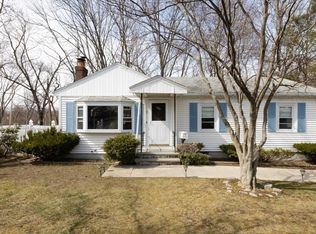 7 Roberts Rd, Canton, MA 02021