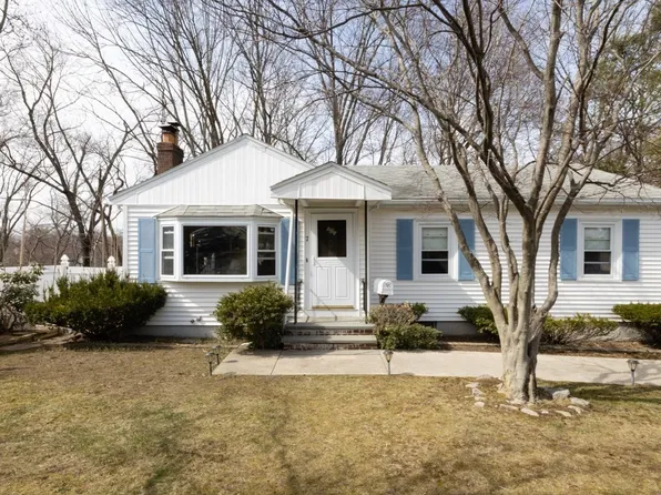 7 Roberts Rd, Canton, MA 02021