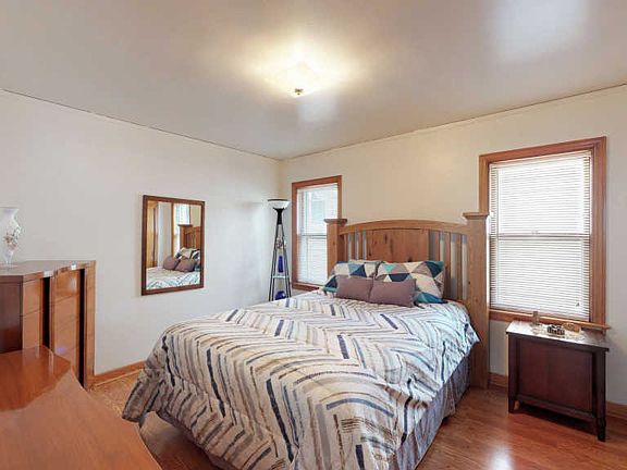 4th image of 3636 N Newland Ave