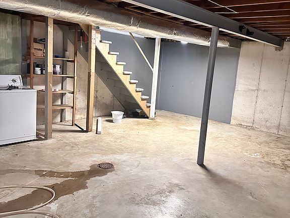 3rd image of 10304 Saint Ann Ln