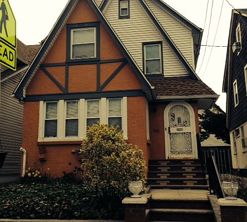 2nd image of 832 E 38th St
