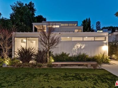 12221 Dorothy St, Los Angeles, CA, 90049