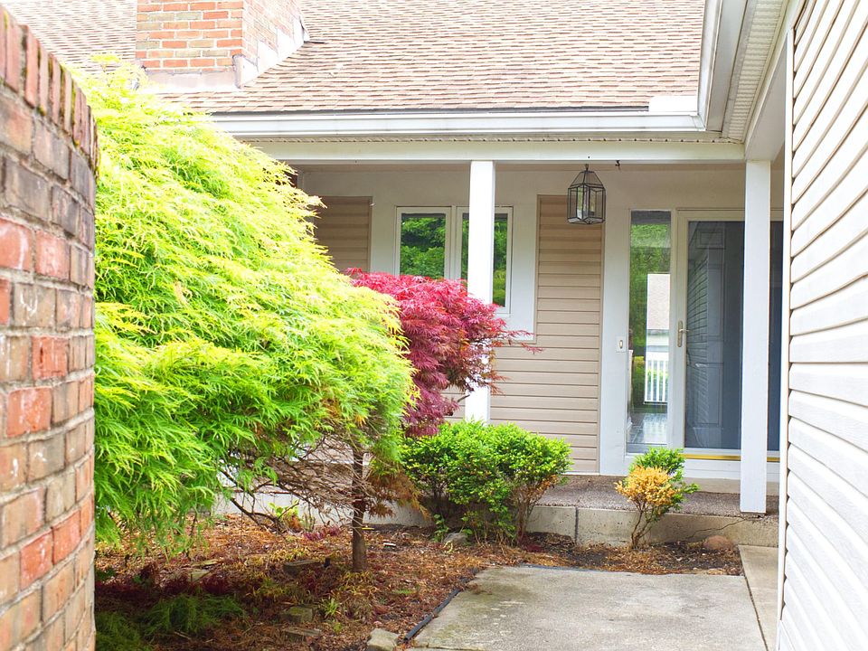 1st image of 3272 Cranston Dr
