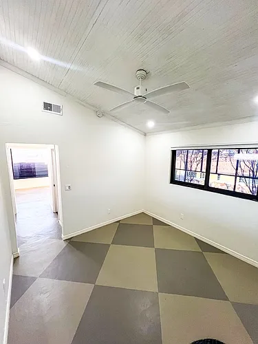 1606 N Stanton St #6 Photo 1
