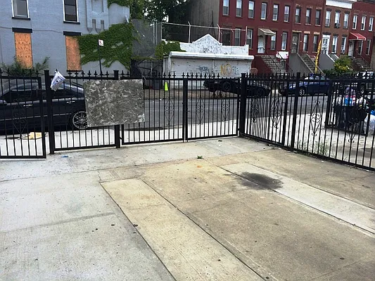 Rented by Sam Management Group, LLC | media 13