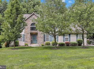 13 Timothy Leo Ct, Fleetwood, PA 19522