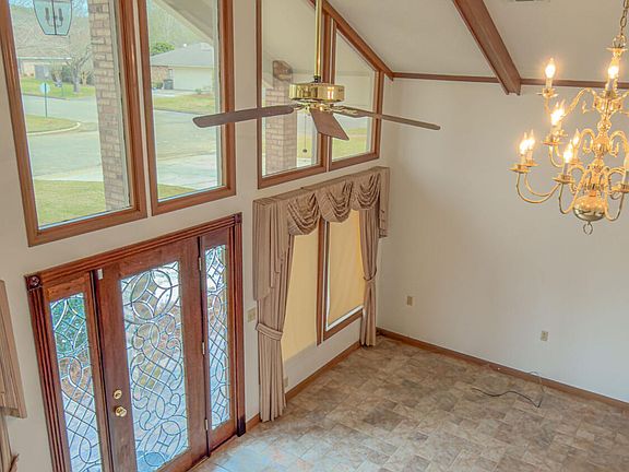 4th image of 1114 Juniper Dr