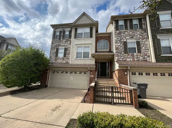 7 Lyons Ct, Dearborn, MI 48126