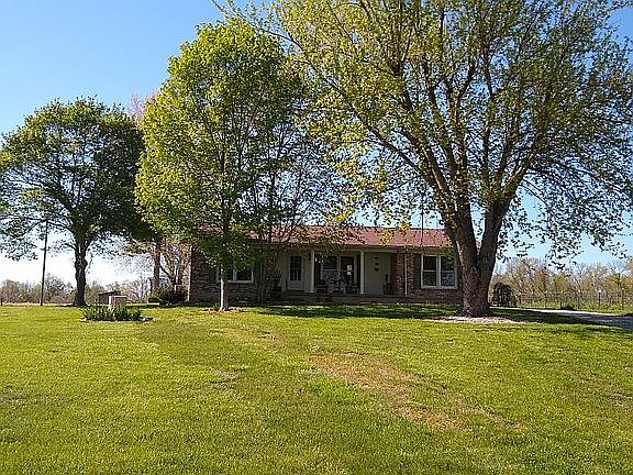 2nd image of 1428 Stinnett Taul Ln