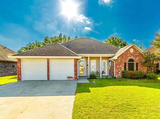 1017 Rebecca Dr, Houma, LA 70360