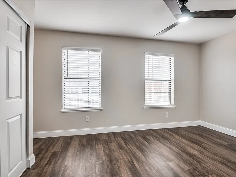 202 Samuel Blvd #C-2 — Photo 12