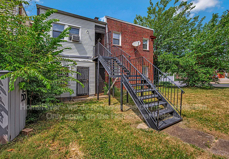 515 Franklin St NE #2 — Photo 22