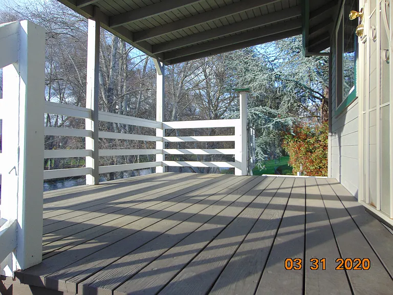 1012 S Shasta Ave — Photo 11