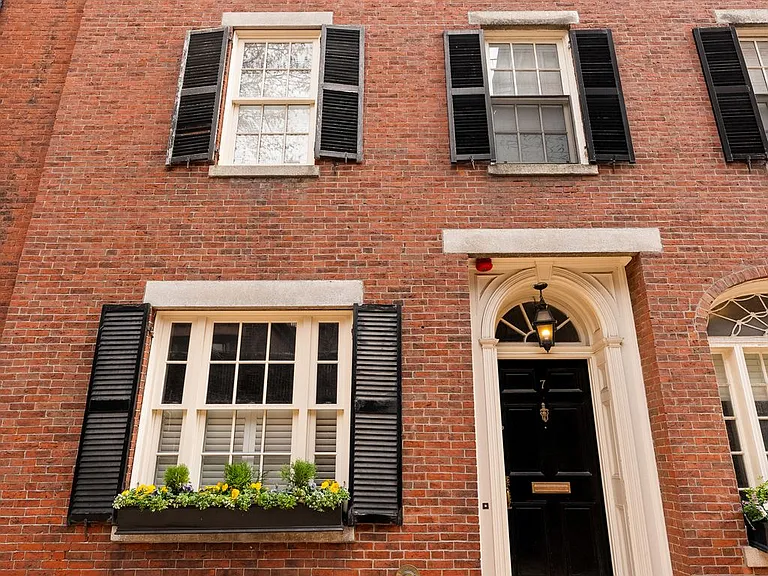 7 Acorn St — Photo 39