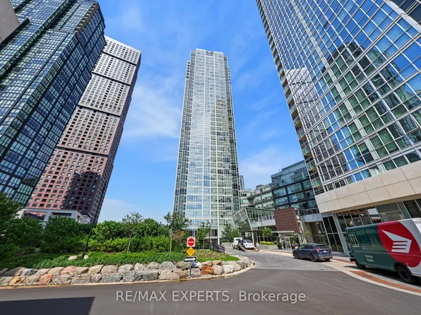 2916 Highway 7 #201, Vaughan, ON L4K 0G3