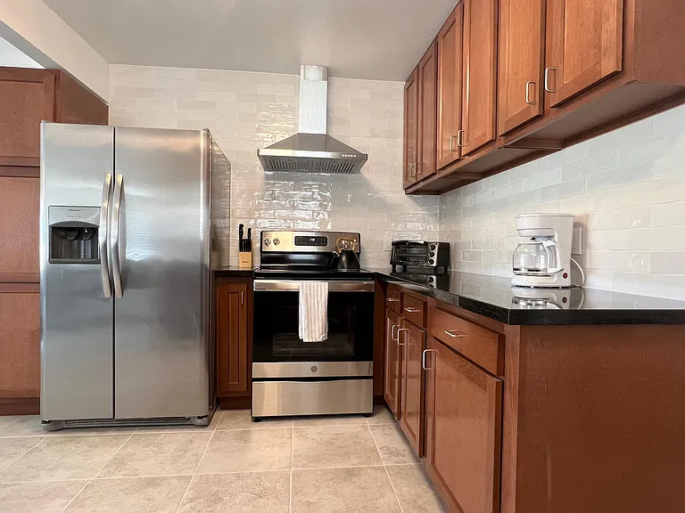 42995 Texas Ave — Photo 3