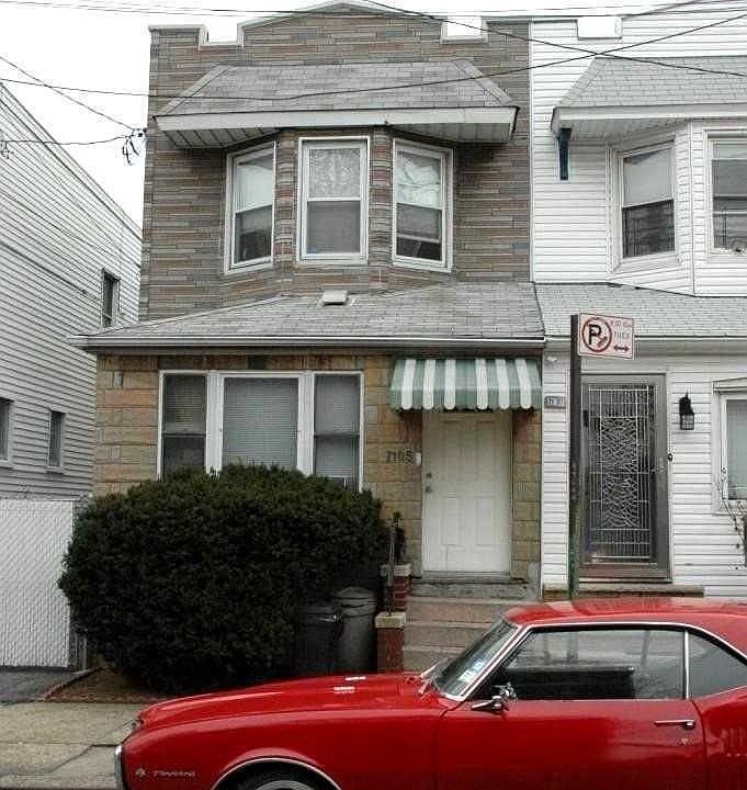 1st image of 7105 71st St