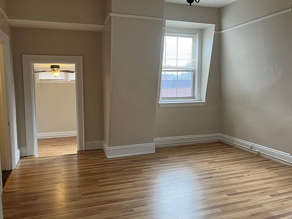 Living room, with view of bedroom doorway