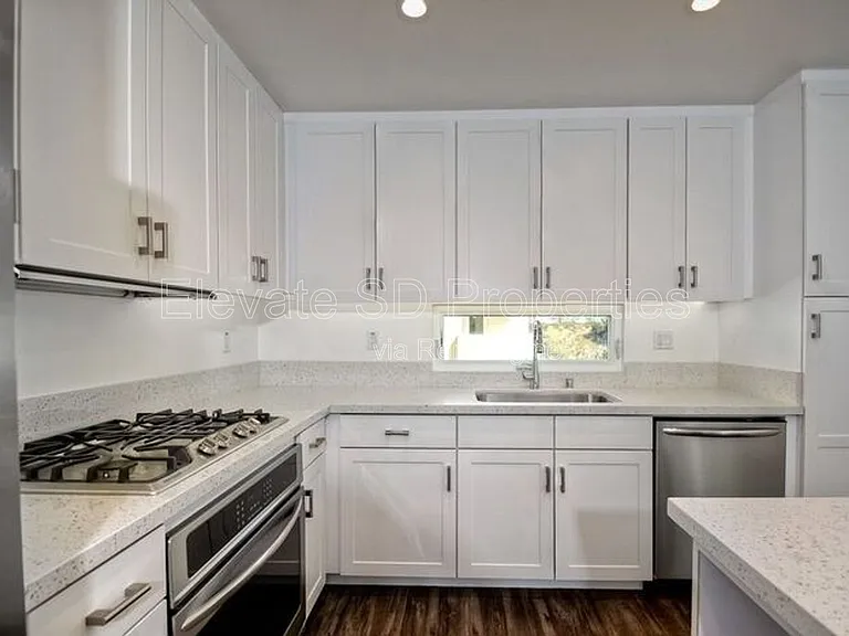 2866 C St — Photo 4
