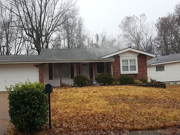 2nd image of 12055 Rollingsford Dr