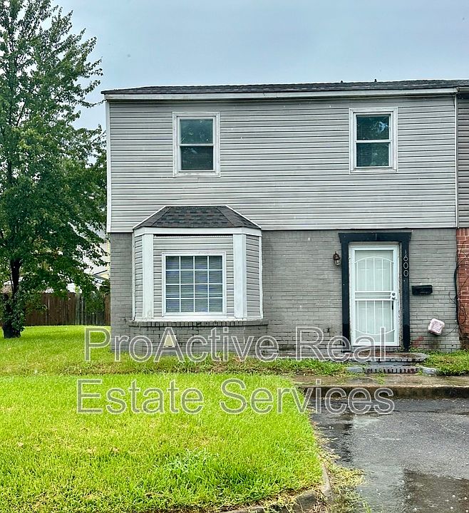 1st image of 600 Harbour North Dr