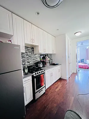 Rented by Rumah Realty Inc | media 11