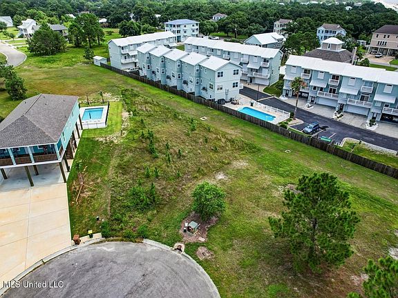 4th image of 2 Sea View Cir