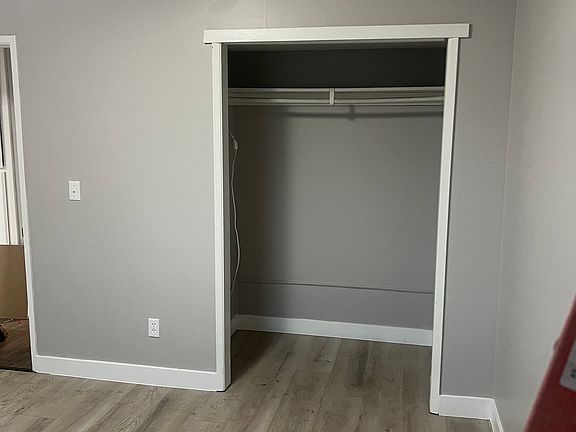 5th image of 24856 Ramona Ln