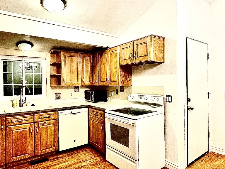 5023 S Uravan Ct — Photo 14