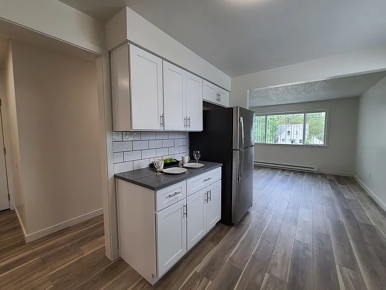 1013 E Sharp Ave — Photo 18