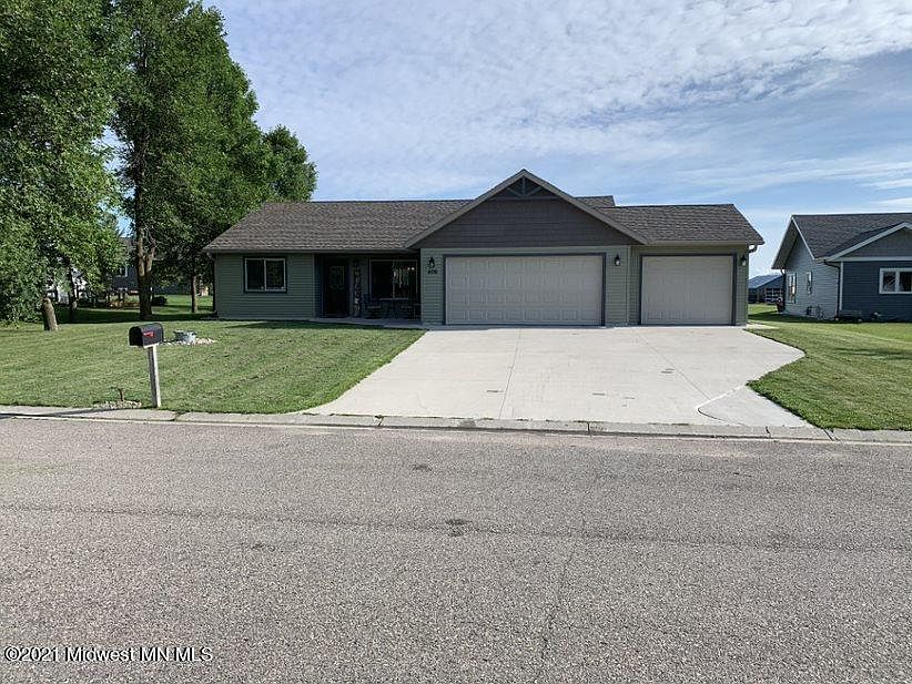 1st image of 406 Garfield Ln