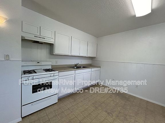 5th image of 1406 Saiz Ln #8B