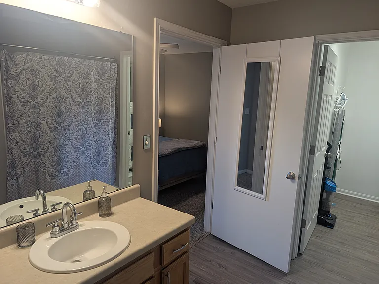 180 W Dublin Dr — Photo 46