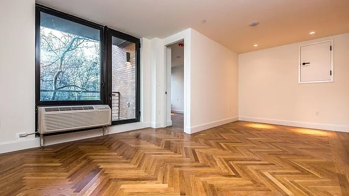 Rented by Nooklyn NYC LLC | media 65