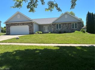 1559 Bent Tree Dr, Wooster, OH 44691