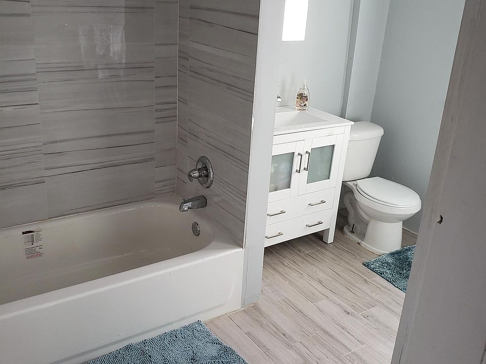 1st image of 414 S 3rd Ave #2FL