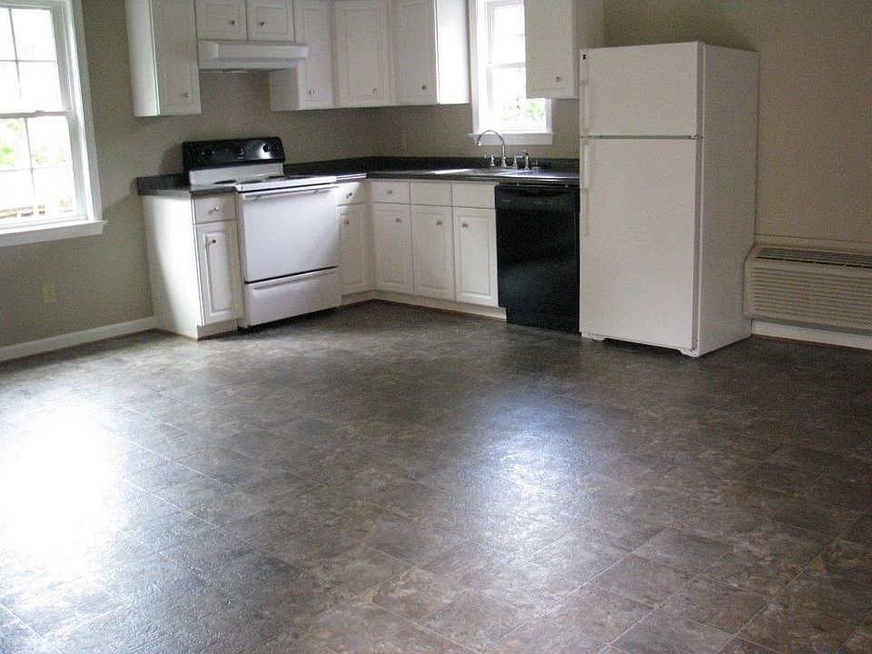 2nd image of 21 Jacobs Ln #A
