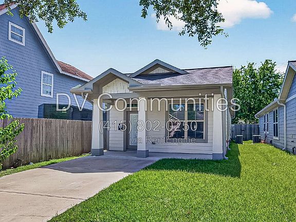 4th image of 1204 3rd St