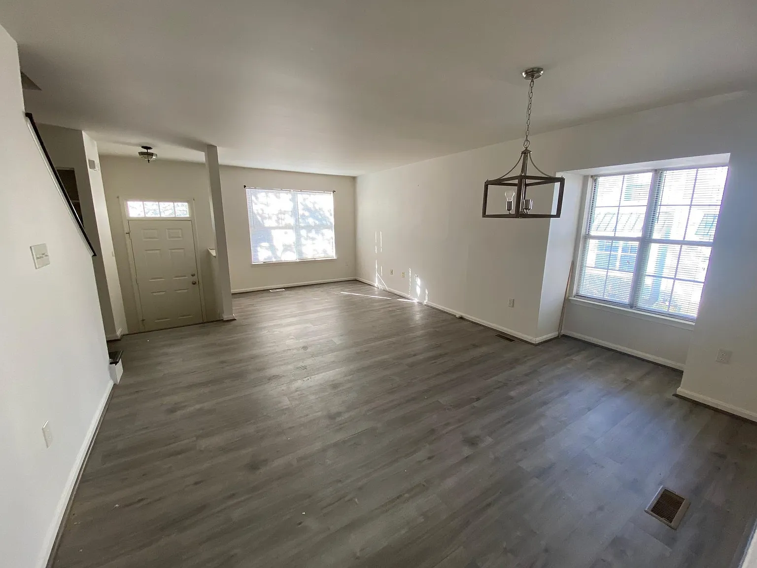 18222 Fox Chase Cir — Photo 4