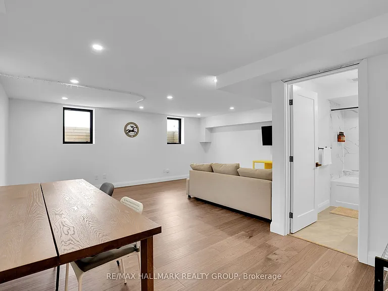 165 Knapp St — Photo 31