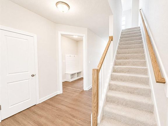 2nd image of 23 Mulligan Ln