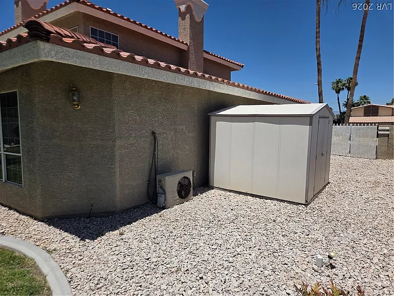 3013 W Oakey Blvd — Photo 26