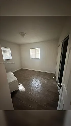 5460 SW 38th Ct Photo 1