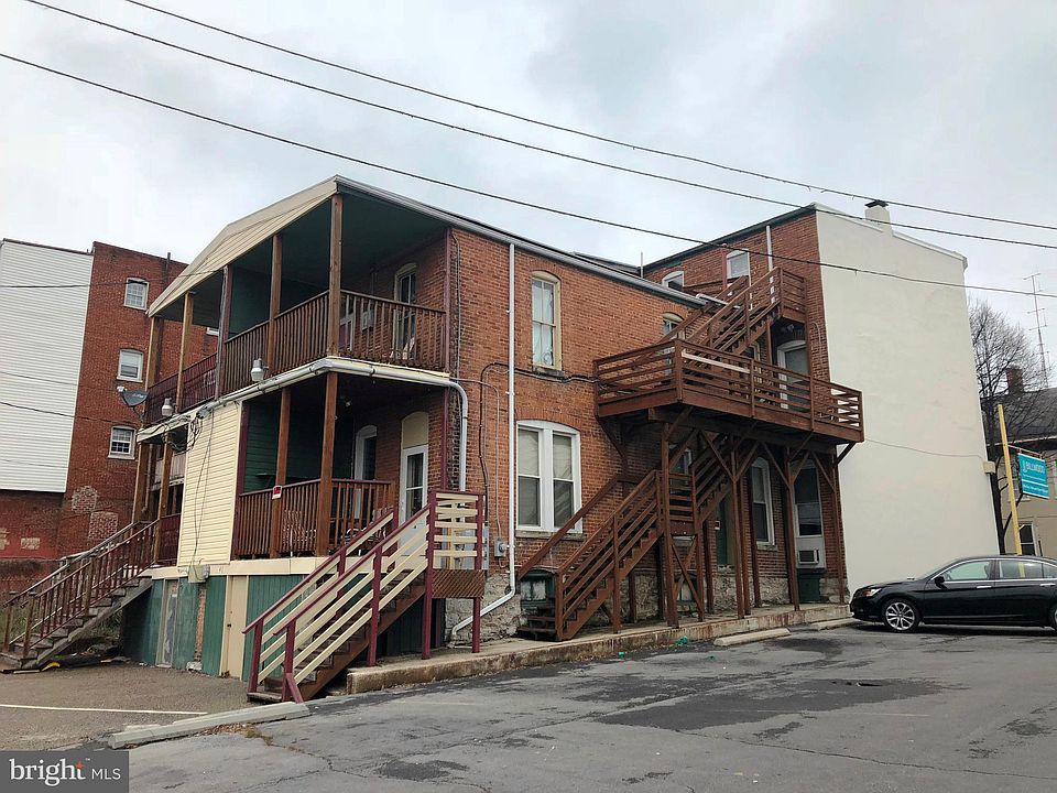 2nd image of 41 E Franklin St